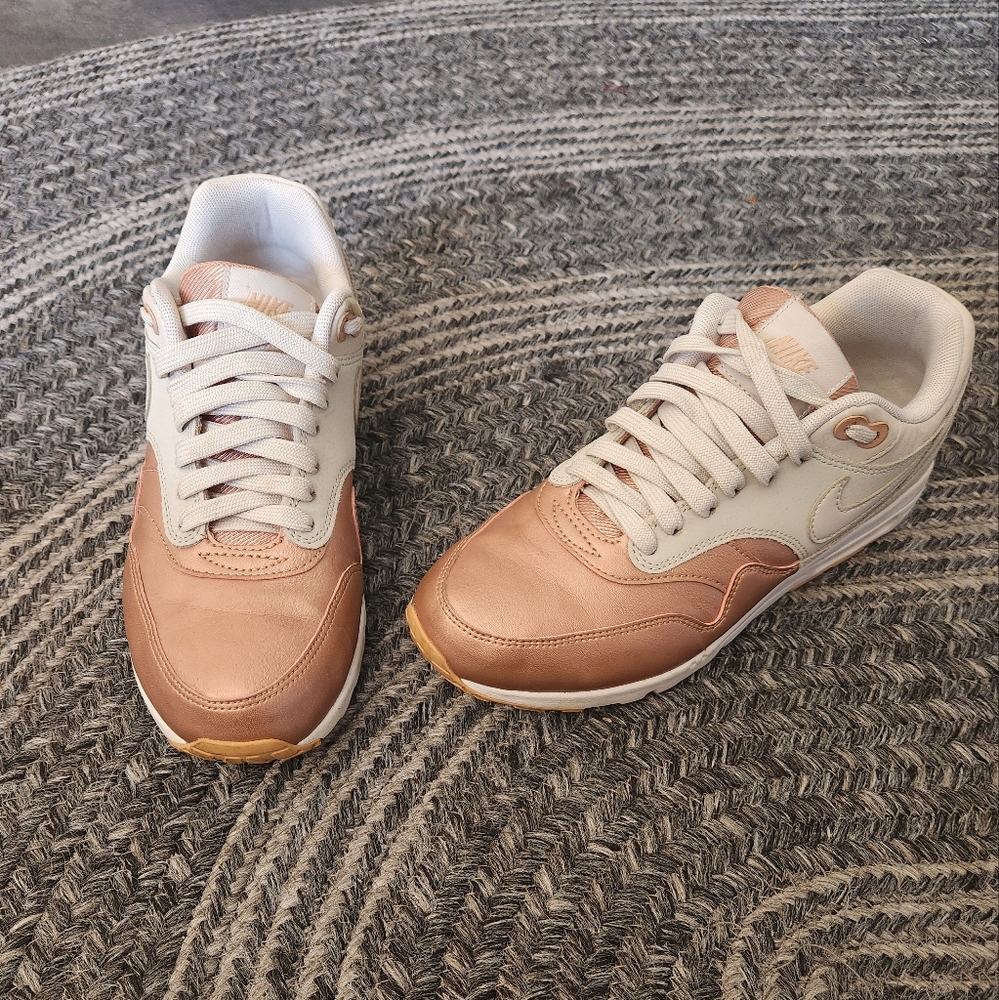 Nike Air Max rose gold sneakers 7